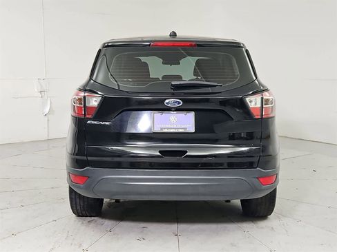Used 2017 Ford Escape S image 5