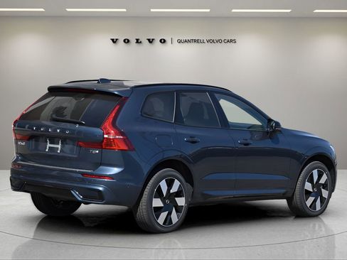 Used 2025 Volvo XC60 T8 Plus w/ Protection Package Premier image 4