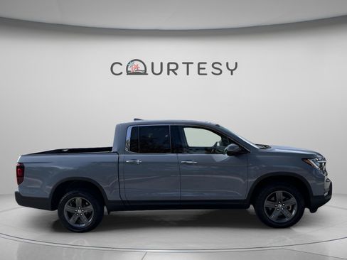 Used 2023 Honda Ridgeline RTL-E image 8