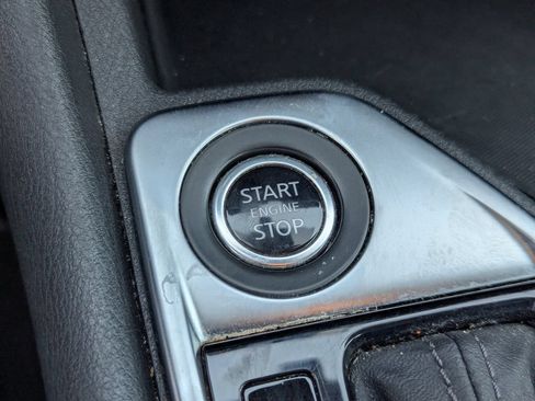 Used 2024 Nissan Sentra SV FWD image 17