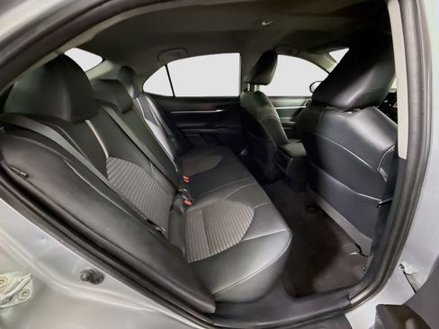 Used 2022 Toyota Camry SE w/ Convenience Package FWD image 27