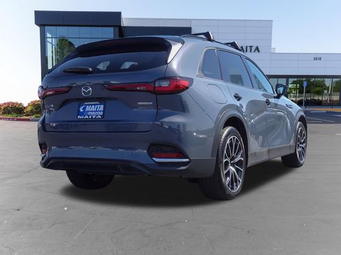 Certified 2025 MAZDA CX-70 Plug-In Hybrid w/ Premium Pkg AWD/4WD image 4