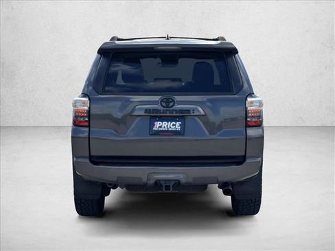 Used 2022 Toyota 4Runner SR5 Premium w/ Moonroof Package RWD image 7