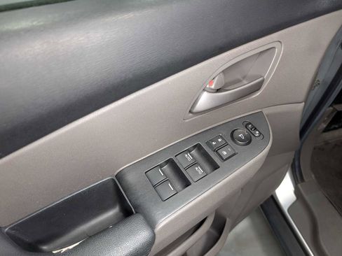 Used 2012 Honda Odyssey LX image 37