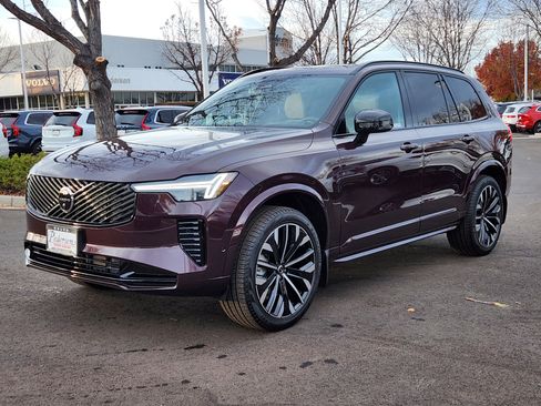 New 2026 Volvo XC90 B6 Ultra w/ Lounge Package image 4