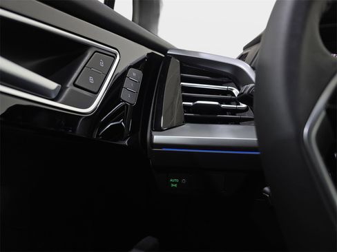 New 2026 Audi Q4 e-tron Premium Plus image 25