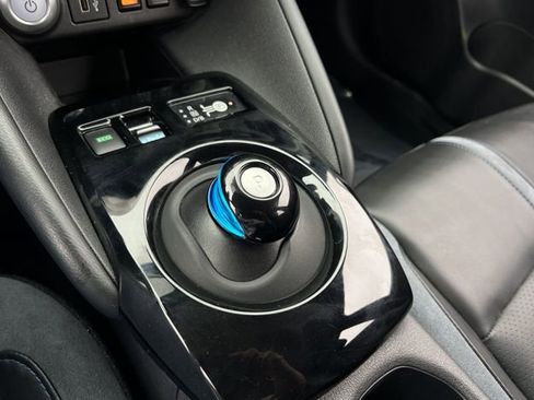 Used 2022 Nissan Leaf SL Plus image 31