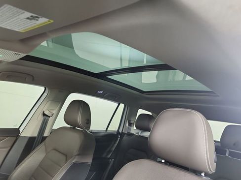 Used 2024 Volkswagen Atlas SEL image 19