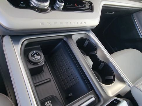 Used 2025 Ford Expedition Max Active image 41