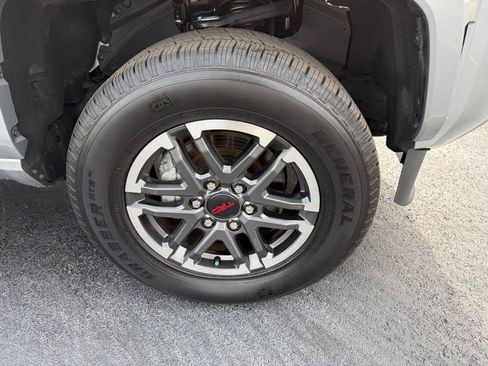 Used 2024 Toyota Tacoma TRD Sport image 8