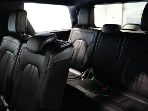 Used 2021 Ford Expedition Limited image 17