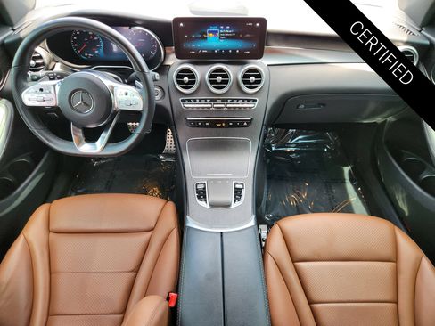 Used 2022 Mercedes-Benz GLC 300 image 2