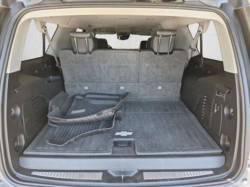 Used 2020 Chevrolet Suburban Premier w/ Max Trailering Package AWD/4WD image 9