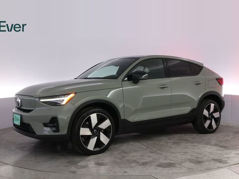 Used 2023 Volvo C40 P8 Recharge Ultimate image 18