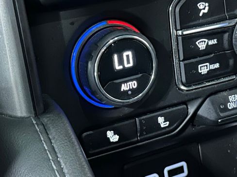 Used 2023 Chevrolet Tahoe LT image 19