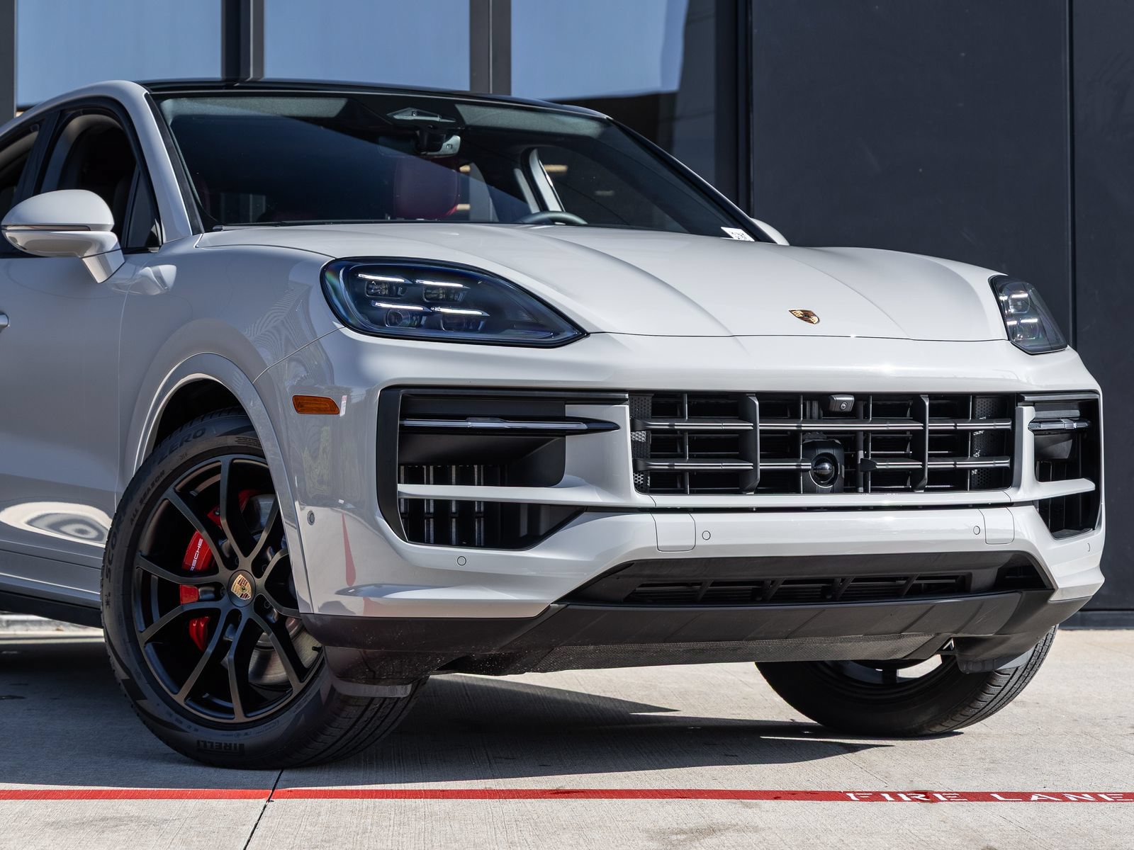 Certified 2026 Porsche Cayenne S AWD/4WD image 9