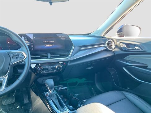 Used 2024 Chevrolet Trax ACTIV w/ Driver Confidence Package image 22