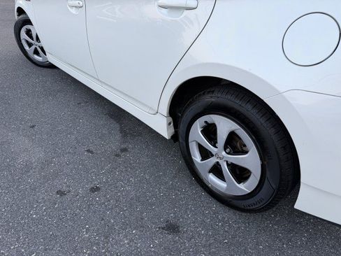 Used 2015 Toyota Prius Three FWD image 25