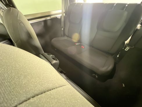 Used 2023 Jeep Wrangler Sport AWD/4WD image 22