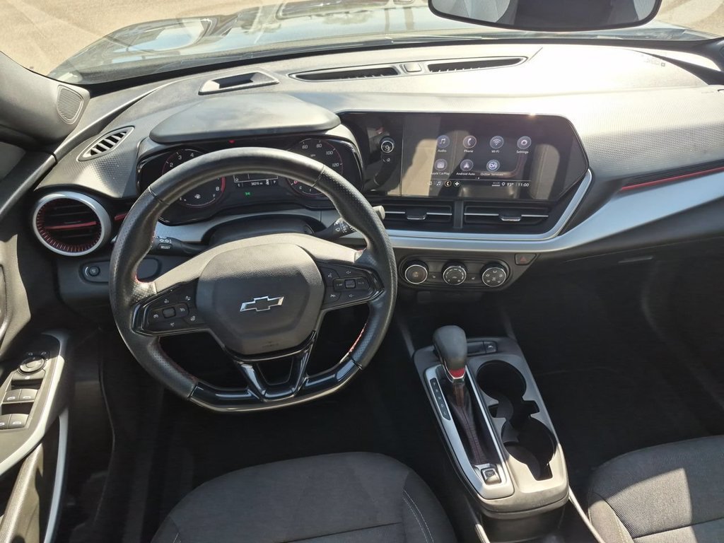 Used 2024 Chevrolet Trax RS FWD image 20