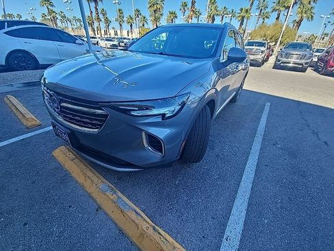 Used 2021 Buick Envision Essence image 2