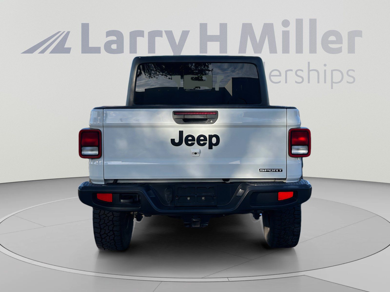 Used 2020 Jeep Gladiator Sport w/ Quick Order Package 24S AWD/4WD image 4
