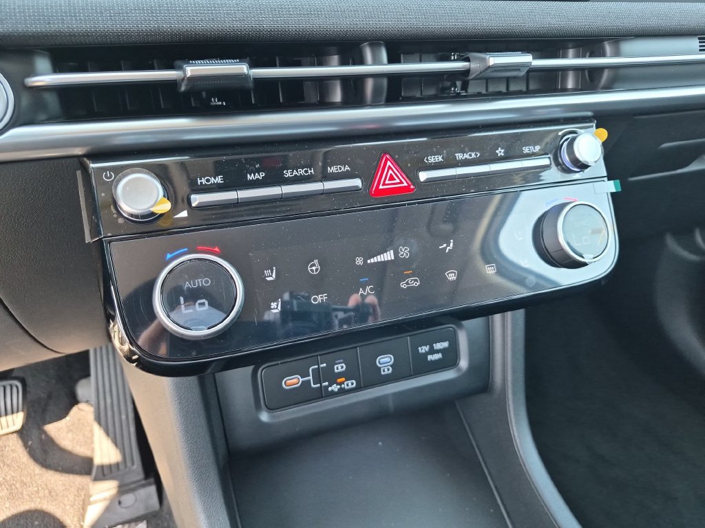 New 2026 Hyundai Tucson Limited FWD image 22
