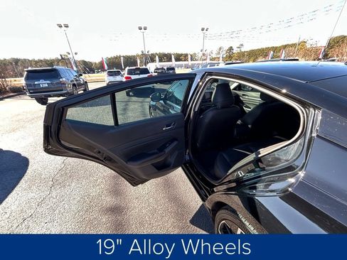 Used 2025 Nissan Altima 2.5 SR image 15