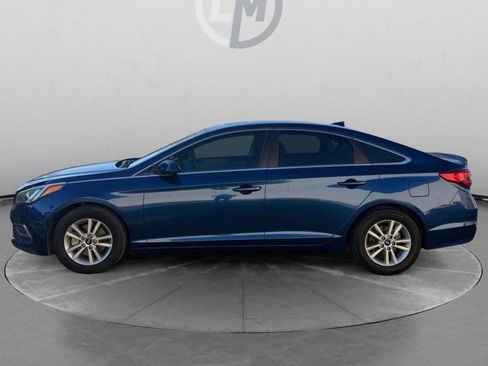 Used 2016 Hyundai Sonata SE w/ Cargo Package image 2