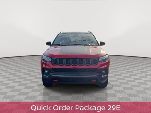 Used 2024 Jeep Compass Trailhawk image 3