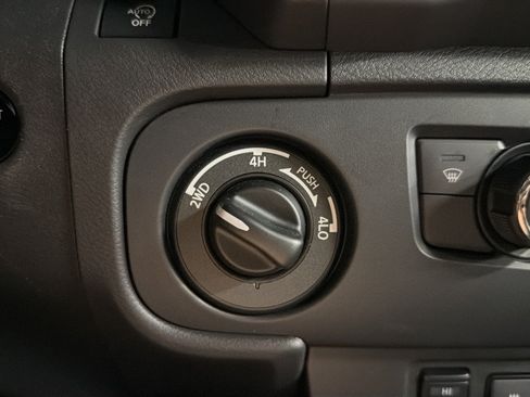 Used 2026 Nissan Frontier PRO-4X AWD/4WD image 27