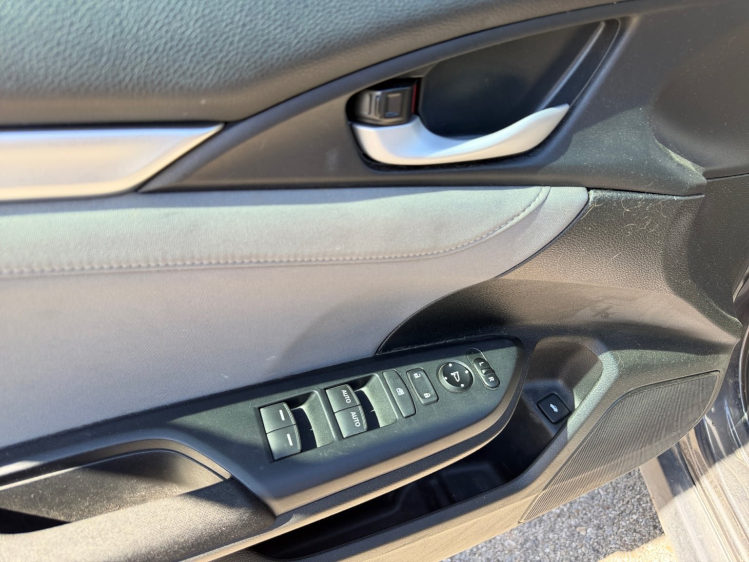 Used 2018 Honda Civic EX image 11