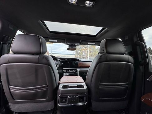 Used 2024 GMC Sierra 1500 Denali Ultimate image 38