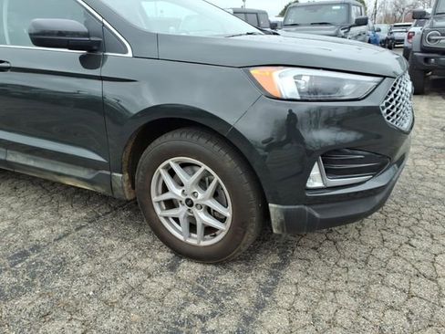 Used 2023 Ford Edge SEL w/ Convenience Package image 4