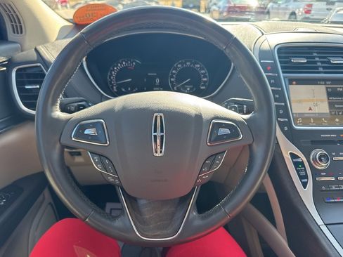 Used 2017 Lincoln MKX Reserve w/ Driver Assistance Package image 13