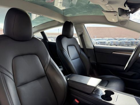 Used 2022 Tesla Model 3 image 42