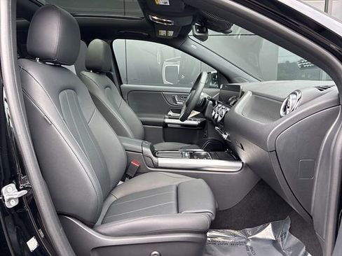 New 2025 Mercedes-Benz GLA 250 4MATIC image 35