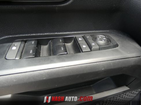 Used 2025 Toyota Tacoma TRD Sport AWD/4WD image 57