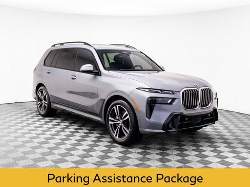 Used 2023 BMW X7 xDrive40i w/ M Sport Package AWD/4WD image 8