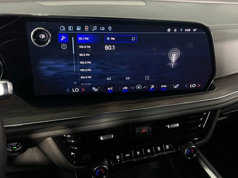 Used 2025 Chevrolet Tahoe Z71 image 19