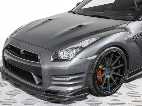Used 2013 Nissan GT-R Premium AWD/4WD image 20