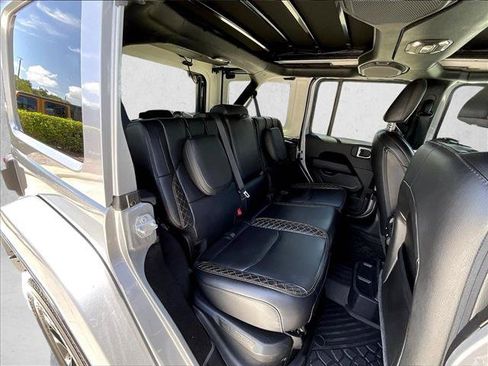 Used 2021 Jeep Wrangler Unlimited Sahara AWD/4WD image 29