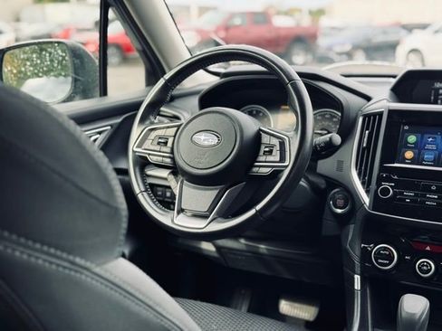 Used 2022 Subaru Forester Premium image 22