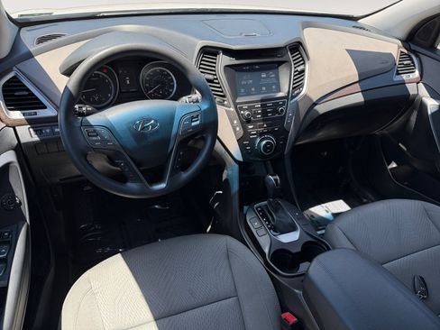 Used 2017 Hyundai Santa Fe Sport w/ 2.4L Value Package 06 FWD image 15