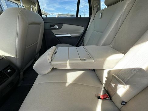Used 2013 Ford Edge SE image 33