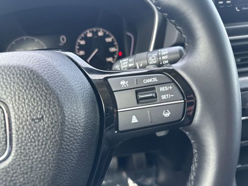 Used 2025 Honda Pilot EX-L image 54