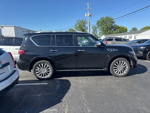 Used 2016 INFINITI QX80 Limited AWD/4WD image 3