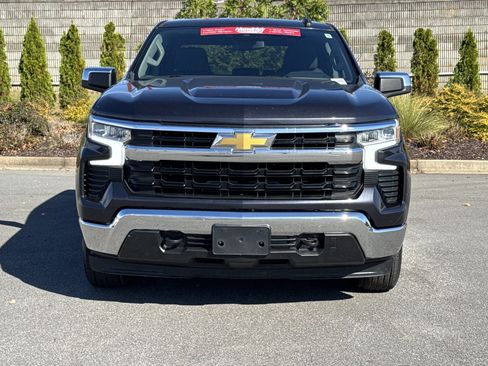 Used 2022 Chevrolet Silverado 1500 LT image 3