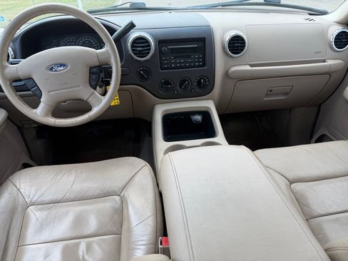 Used 2003 Ford Expedition XLT AWD/4WD image 10