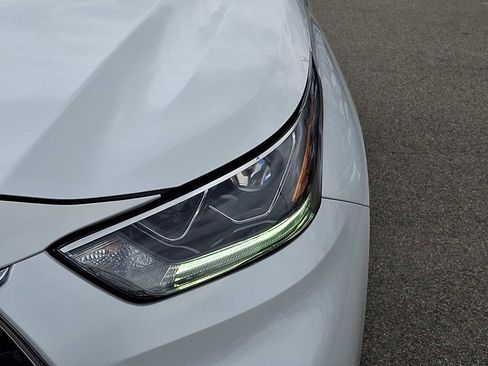 Certified 2022 Toyota Highlander Platinum image 12